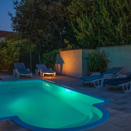 Peaceful Oasis With Pool * درفينيك
