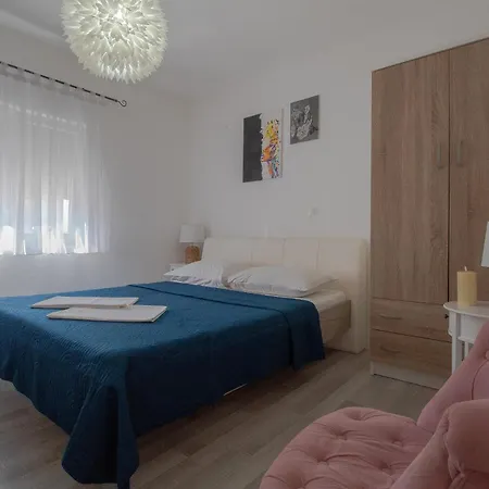 Peaceful Oasis With Pool *