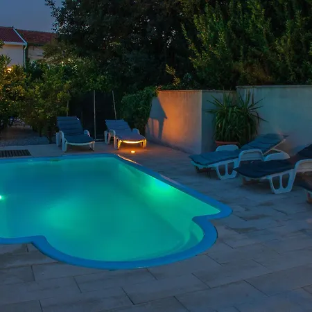 Peaceful Oasis With Pool * דרבניק