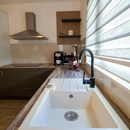 Peaceful Oasis With Pool * דרבניק