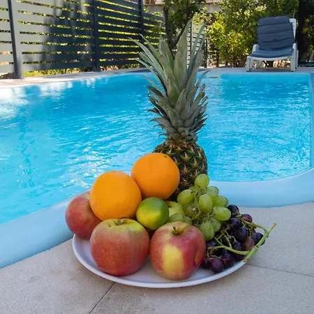 Peaceful Oasis With Pool *