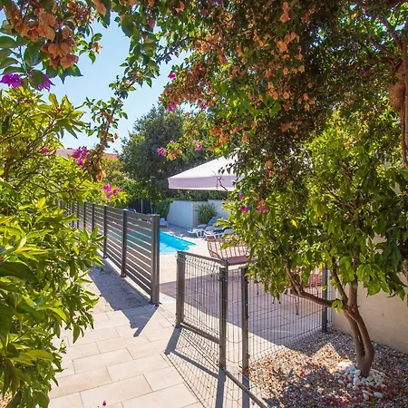 בית נופש Peaceful Oasis With Pool