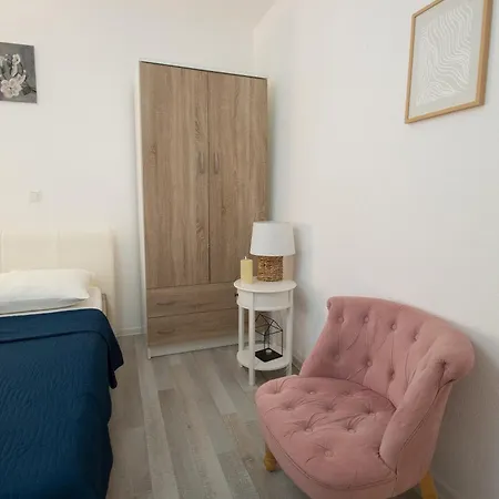 Peaceful Oasis With Pool