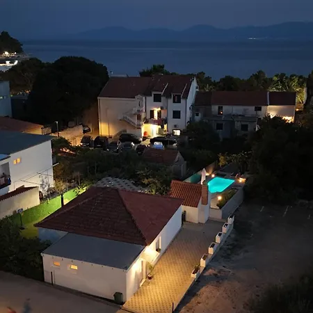 Peaceful Oasis With Pool בית נופש *